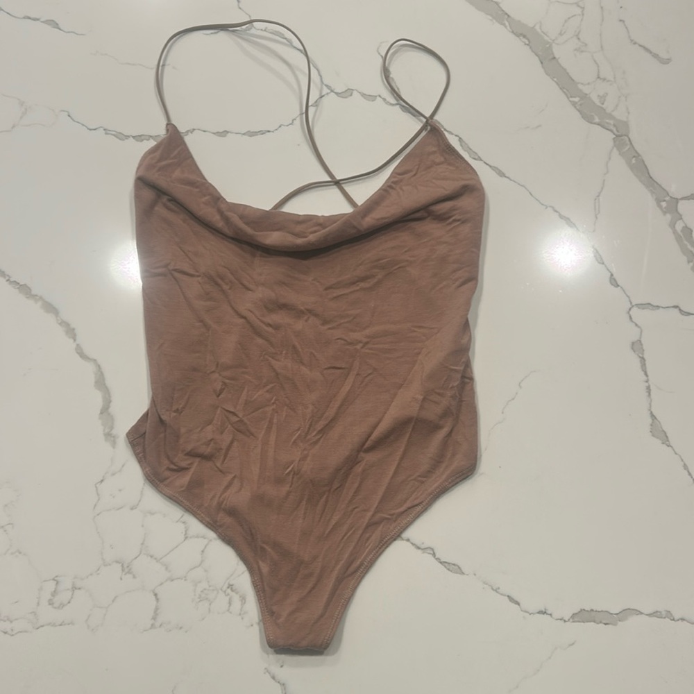 Abercrombie SoftAF Drapey Cross-Back Bodysuit – Tan (Size S)